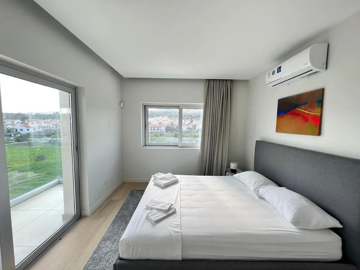 Emerald Suites Protarász