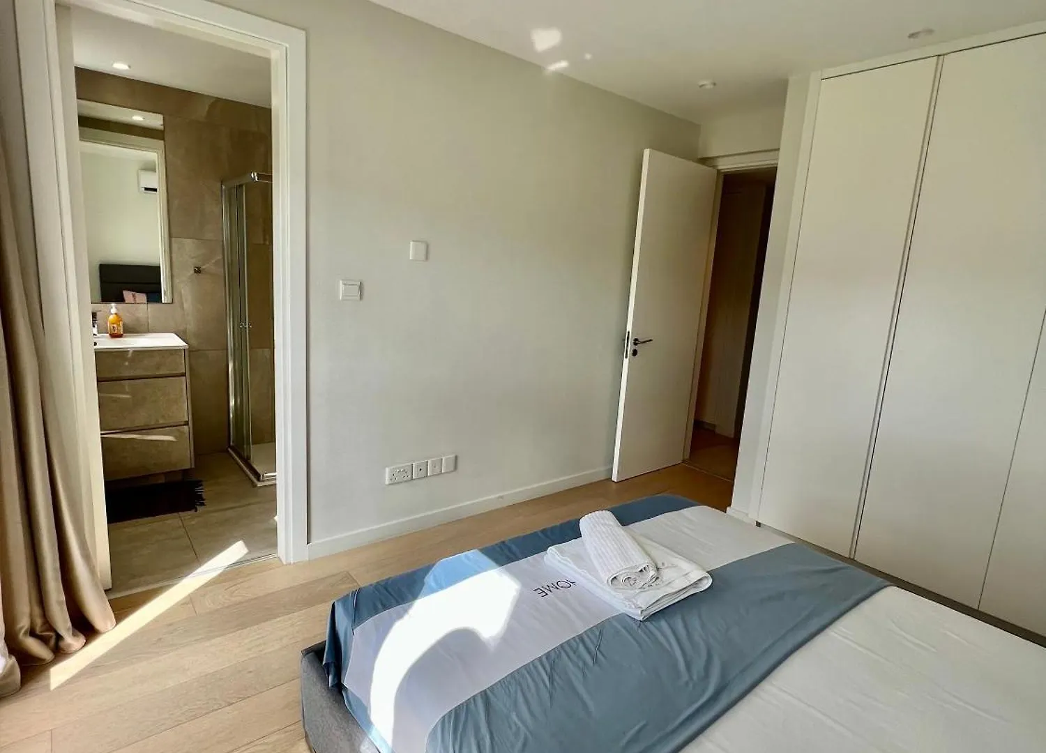 Emerald Suites Protarász Ciprus